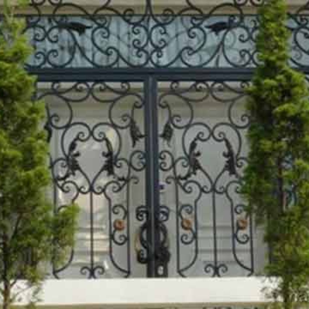 Teralis Jendela Motif Daun Model Terbaru - Madaniah™