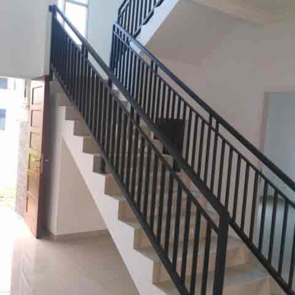 Railing Tangga Besi Hollow Murah Model Terbaru - Madaniah™
