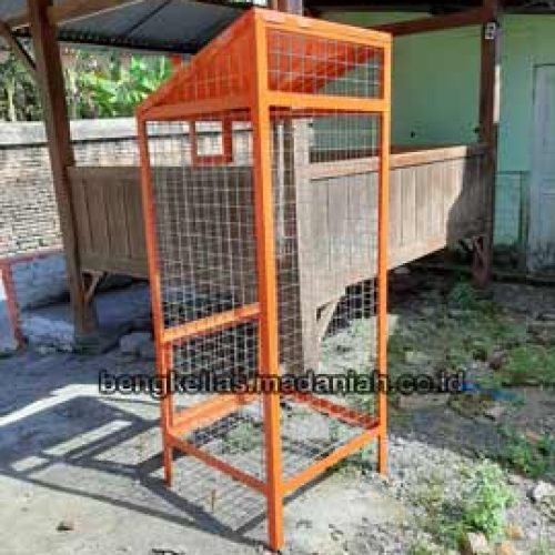 Sedia Tempat Sampah Botol Plastik Batang Harga Terjangkau Sedia Tempat Sampah Botol Plastik Batang Harga Terjangkau