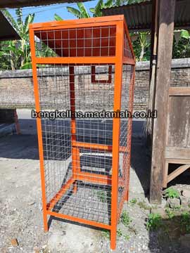 Sedia Tempat Sampah Botol Plastik Madiun Harga Terjangkau