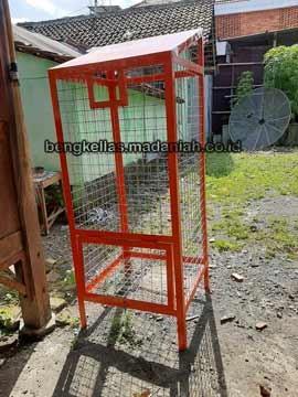 Sedia Tempat Sampah Botol Plastik Pacitan Berkualitas