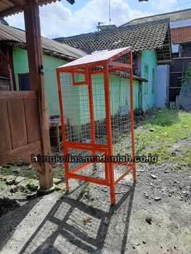 Sedia Tempat Sampah Botol Plastik Pemalang