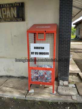 Sedia Tempat Sampah Botol Plastik Tuban Harga Murah