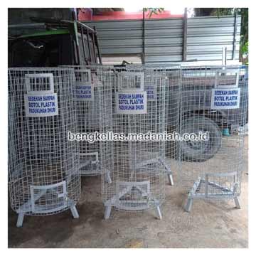 Sedia Tempat Sampah Botol Plastik Batang Harga Terjangkau