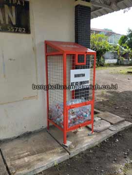 Sedia Tempat Sampah Botol Plastik Purworejo Termurah