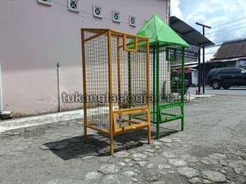 Sedia Tempat Sampah Botol Plastik Bangli