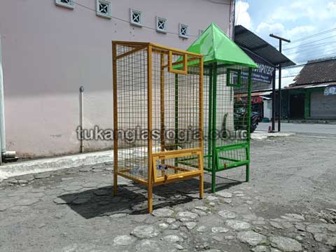 Sedia Tempat Sampah Botol Plastik Karangasem