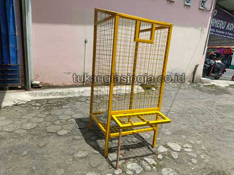 Sedia Tempat Sampah Botol Plastik Kota Bandung Berkualitas