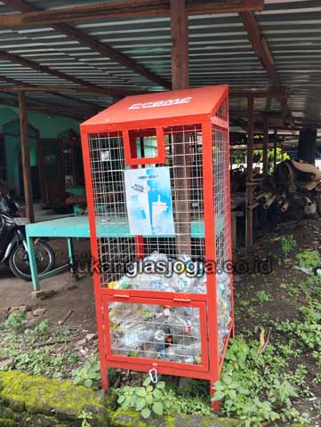 Sedia Tempat Sampah Botol Plastik Kota Kediri Berkualitas