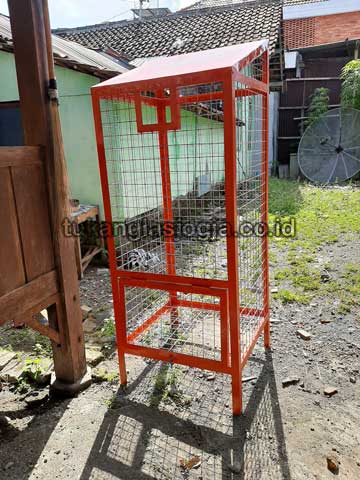 Sedia Tempat Sampah Botol Plastik Kota Surabaya