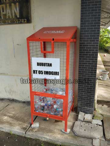 Sedia Tempat Sampah Botol Plastik Tangerang