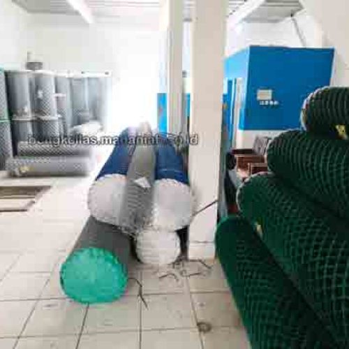 Pabrik Kawat Harmonika Kota Blitar