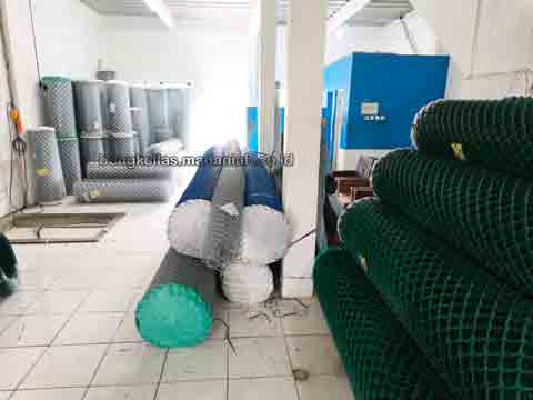 Pabrik Kawat Harmonika Kota Blitar