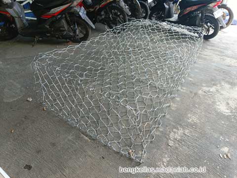 Jual Murah Bronjong Kawat Buton Tengah