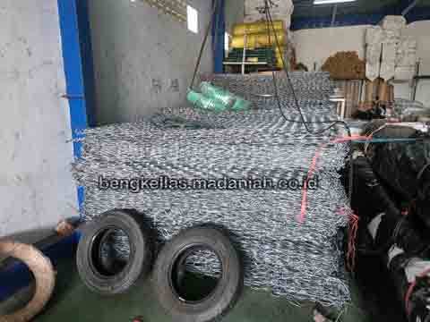 Jual Murah Bronjong Kawat Flores Timur