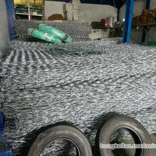 Pabrik Bronjong Kawat Buru Selatan