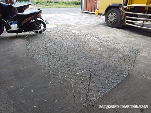 Pabrik Bronjong Kawat Dairi Murah