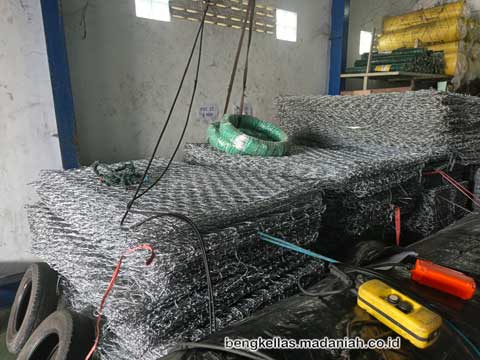 Pabrik Bronjong Kawat Halmahera Timur