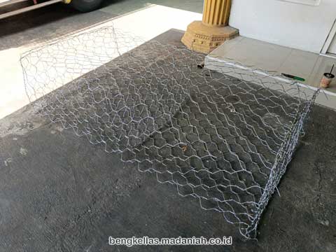 Pabrik Bronjong Kawat Karo