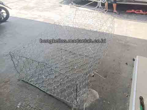 Pabrik Bronjong Kawat Pegunungan Bintang