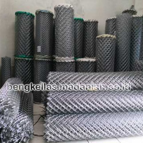 Pabrik Kawat Harmonika Kepulauan Yapen
