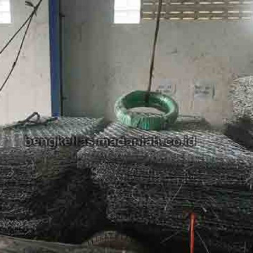 Produsen Bronjong Kawat Biak Numfor