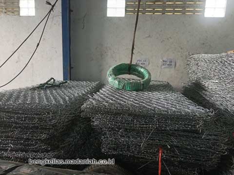 Produsen Bronjong Kawat Muna Barat