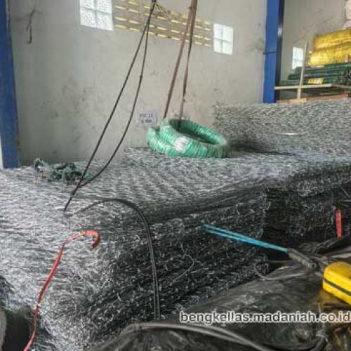 Produsen Bronjong Kawat Seram Bagian Timur
