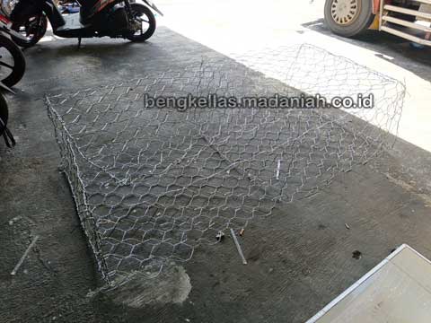 Jual Murah Bronjong Kawat Biak Numfor