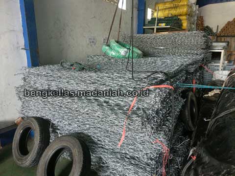 Pabrik Bronjong Kawat Intan Jaya Harga Murah