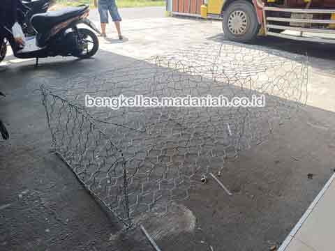 Pabrik Bronjong Kawat Madiun Murah