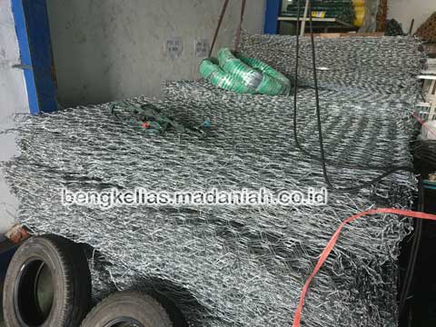 Pabrik Bronjong Kawat Tanah Laut Murah