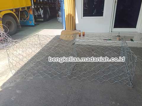 Produsen Bronjong Kawat Buru Selatan Murah