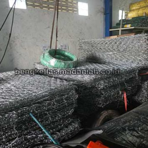 Produsen Bronjong Kawat Empat Lawang Produsen Bronjong Kawat Empat Lawang