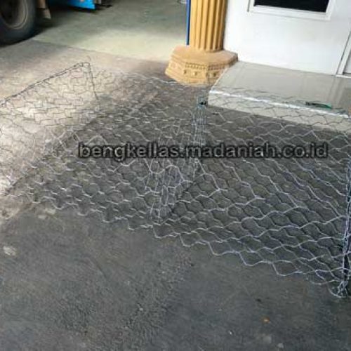 Produsen Bronjong Kawat Lanny Jaya Produsen Bronjong Kawat Lanny Jaya