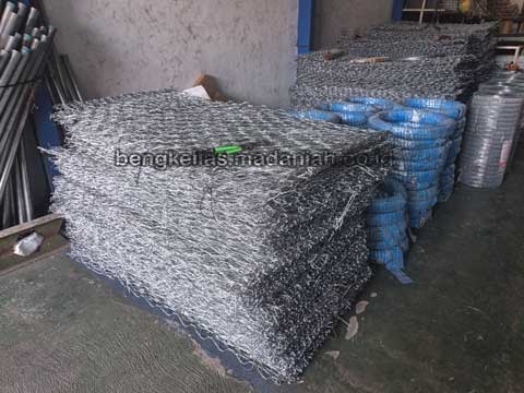 Jual Murah Bronjong Kawat Empat Lawang