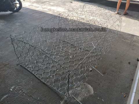 Pabrik Bronjong Kawat Sumba Sikka
