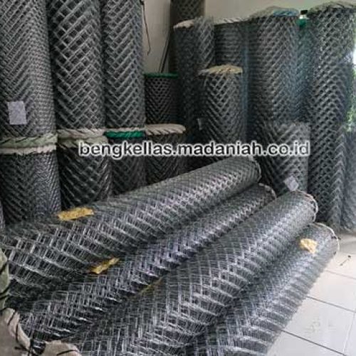 Pabrik Kawat Harmonika Pegunungan Arfak