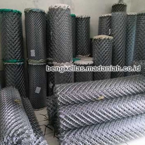 Pabrik Kawat Harmonika Sumba Timur