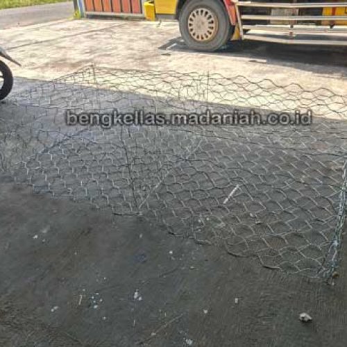 Produsen Bronjong Kawat Bombana Produsen Bronjong Kawat Bombana