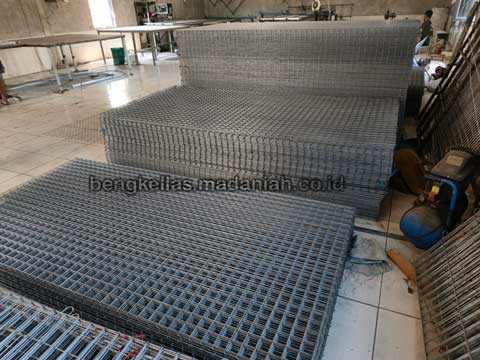 Distributor Wiremesh Empat Lawang