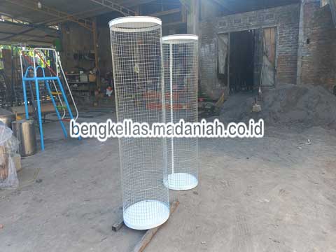 Distributor Tempat Sampah Botol Plastik Buru