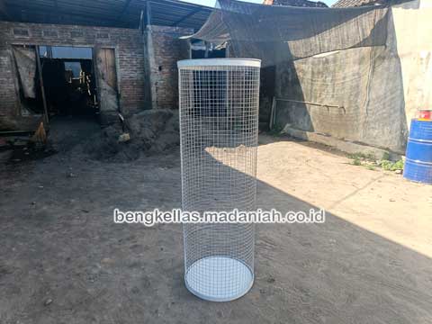 Distributor Tempat Sampah Botol Plastik Kuningan