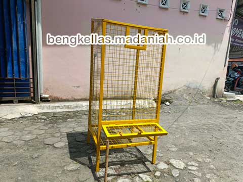 Distributor Tempat Sampah Botol Plastik Maluku Tengah Termurah
