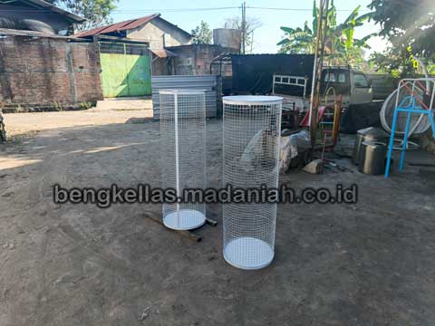 Distributor Tempat Sampah Botol Plastik Puncak Berpengalaman