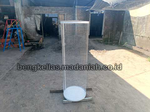 Distributor Tempat Sampah Botol Plastik Supiori Murah