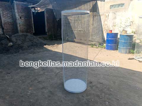 Produsen Tempat Sampah Botol Plastik Empat Lawang Murah
