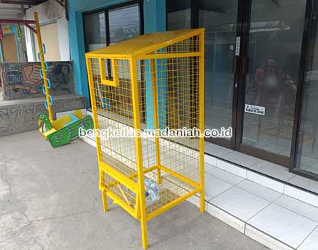Supplier Tempat Sampah Botol Plastik Buton Murah
